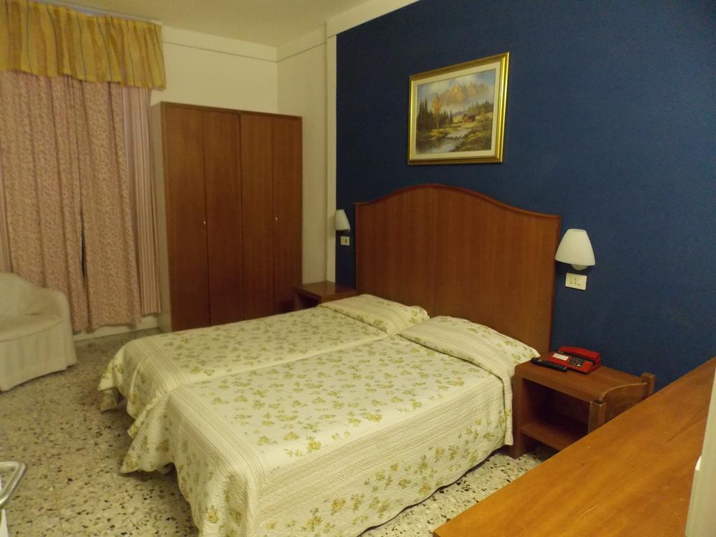 Hotel Alba Montecatini Terme Kamer foto